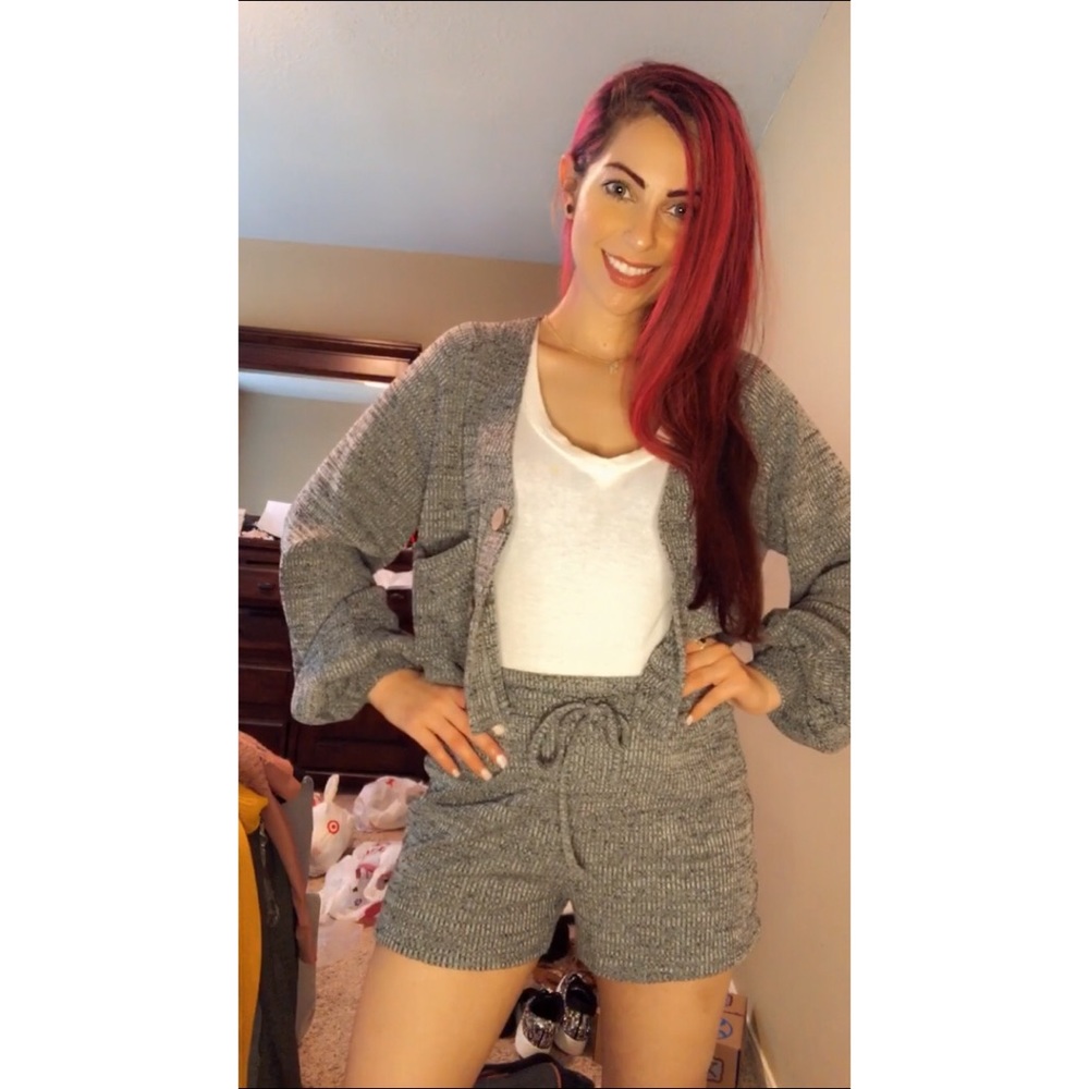 Two piece gray set - Picture 2 of 2